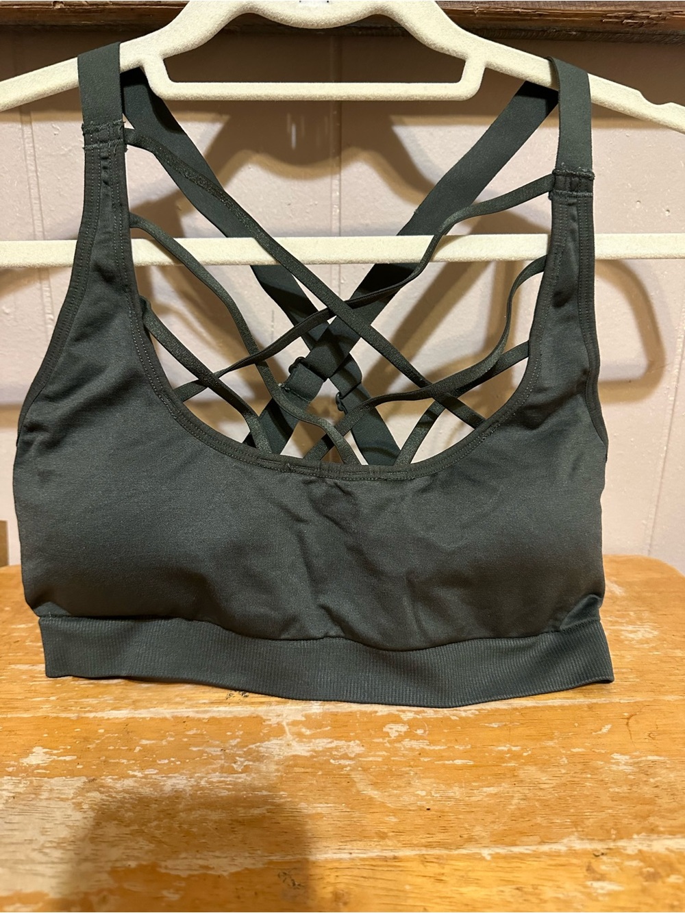 Crisscross Strappy Olive Sports Bra - Supportive Comfort